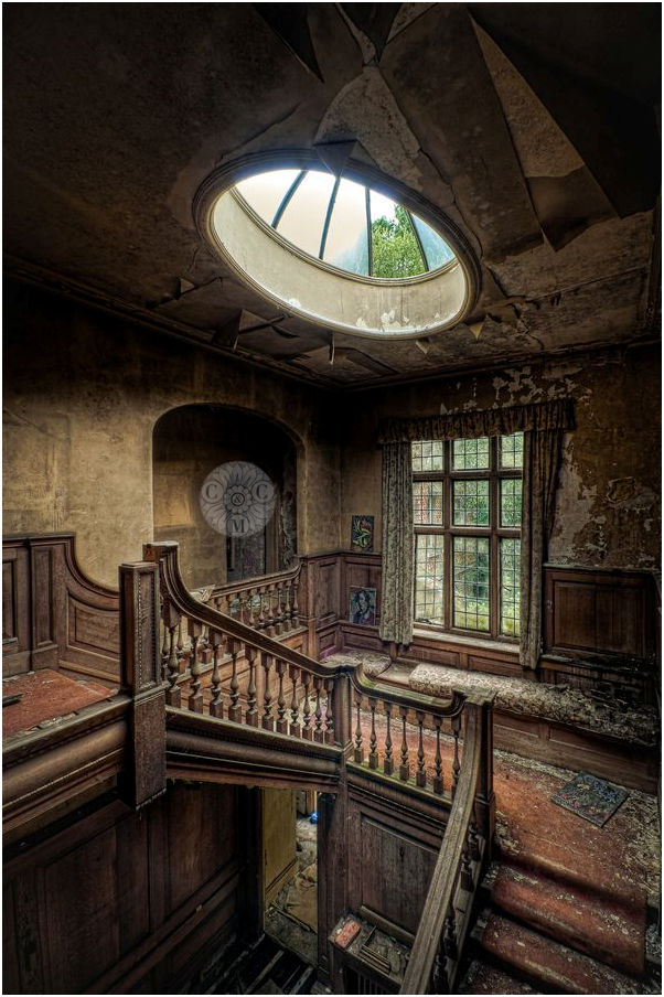 Abandoned house, staircase, cornice, restoration